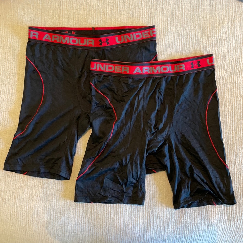 2 pairs of Under Armour Men’s Boxer Briefs size M